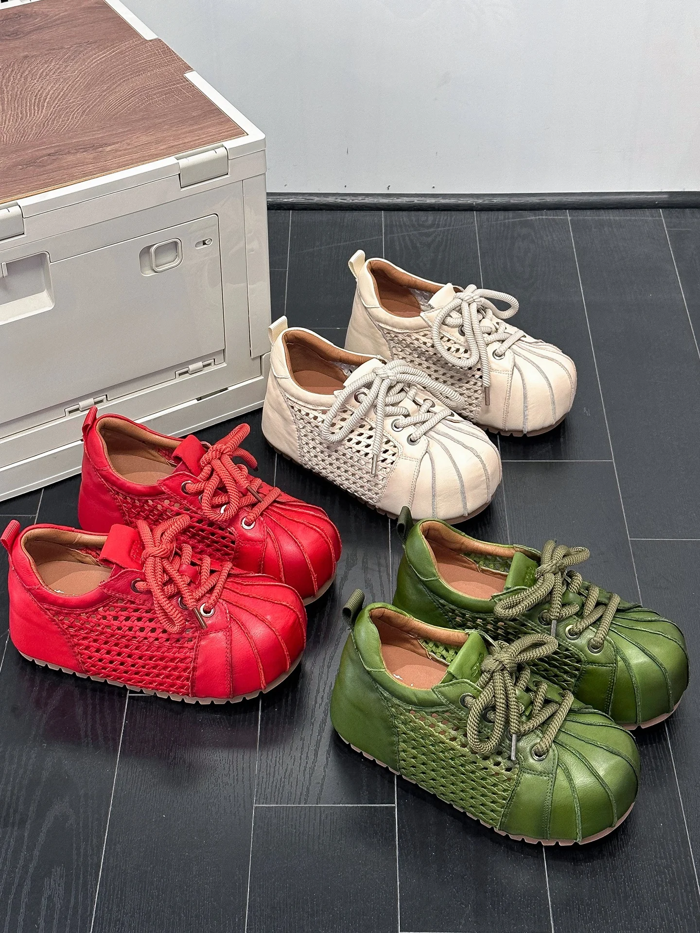 Women's Casual Shoes Breathable Slip-On Sneakers Summer Hollow out Design Student Sandals Classic Dad Shoe Style Low Cut