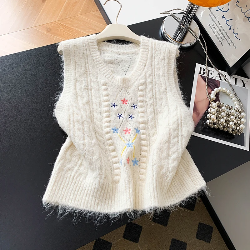 

Handmade Hollow out Knitted Vest Women's Loose Fit Autumn Winter Sweater Outerwear round Ne Design Faionable Ladies Top