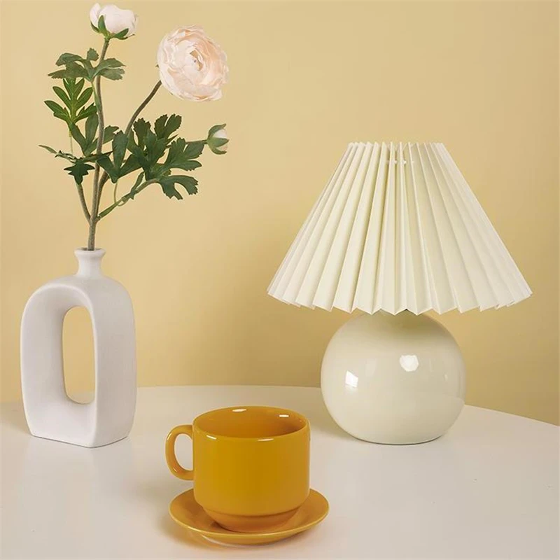 Nordic Girl Room Decorated with Pleated Desk Light Fixtures Korean-style Folding Table Lampshade Cozy Bedroom Bedside Lamp