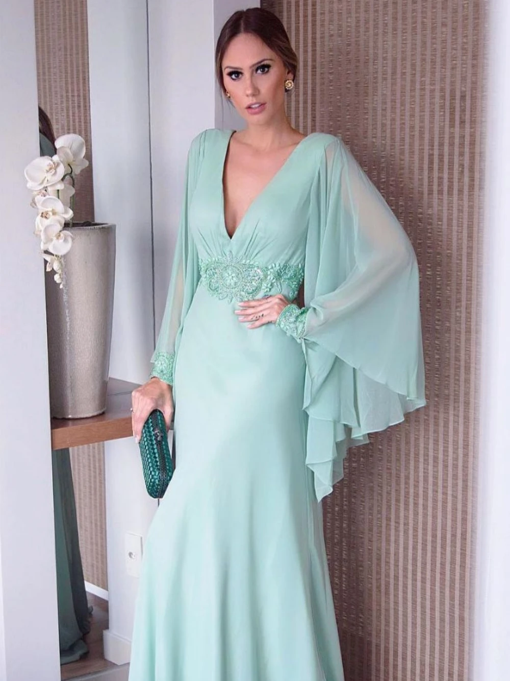 Simple V-neck Long Sleeve Mother Of The Bride Dress For Wedding Classic Lace Applique Prom Dress Customized Chiffon Evening Gown