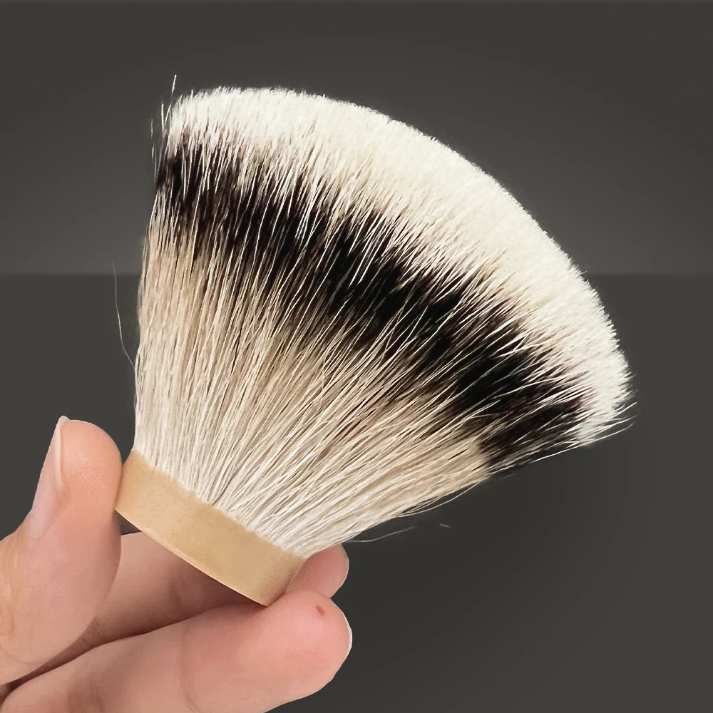 Boti Brush-SHD Seda HMW Silvertip Nudo de pelo de tejón Súper mayor densidad Seda HMW Silvertip Nudo de cepillo de afeitar en forma de abanico