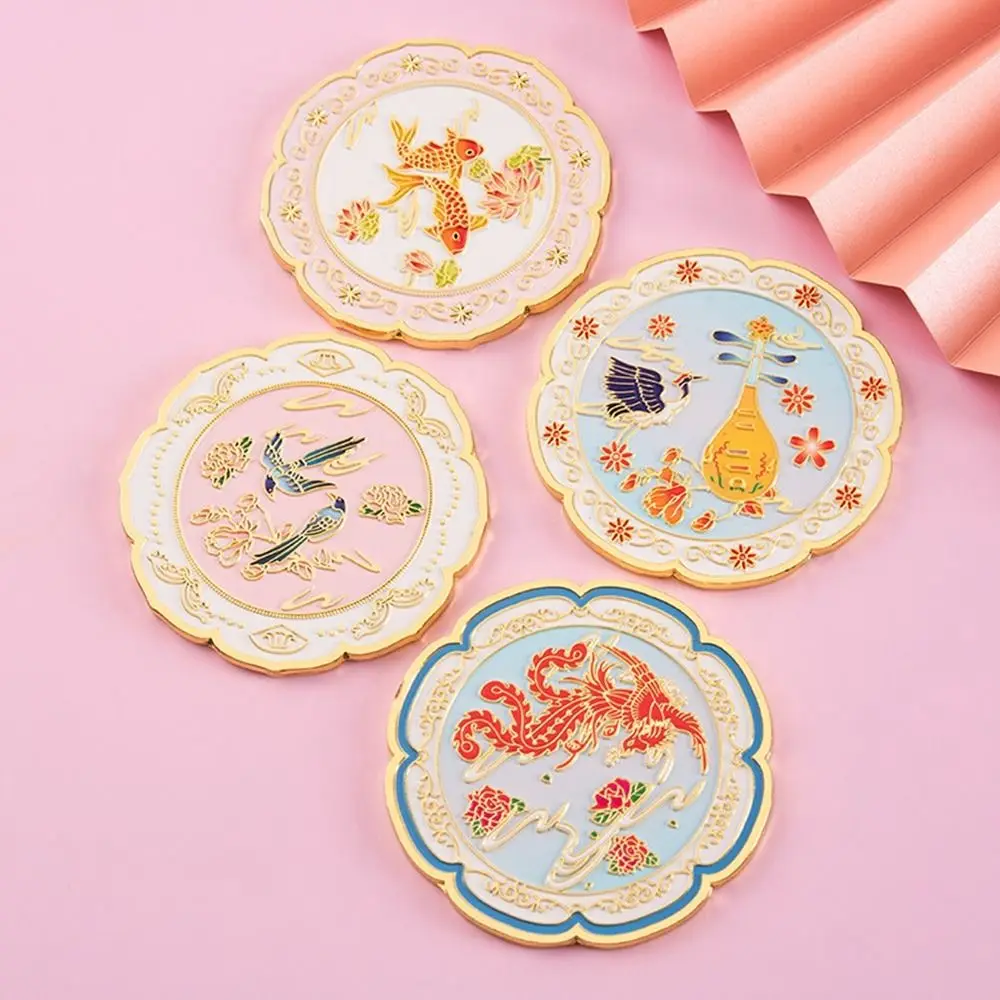 

Retro 3D Flower Makeup Mirror Butterfly Textured Chinese Style Cartoon Makeup Mirror Exquisite Handheld Mirror Girl Gift