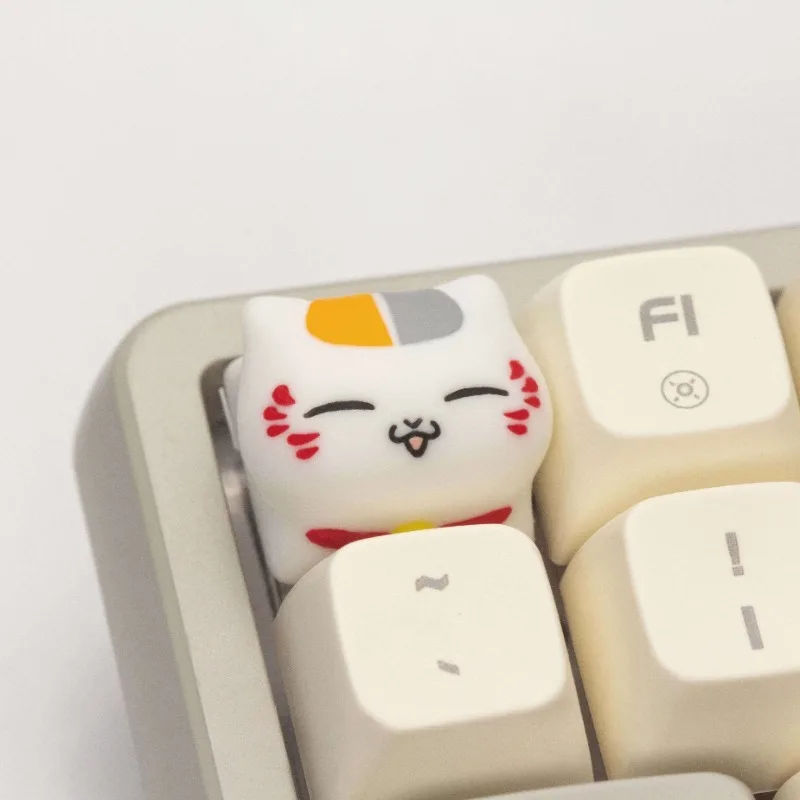 

Cat Key Cap Cute Calico Cat Handmade Resin Keycap Mechanical Keyboard Accessories Cherry Profile MX Switch Kawaii Keycap Gift