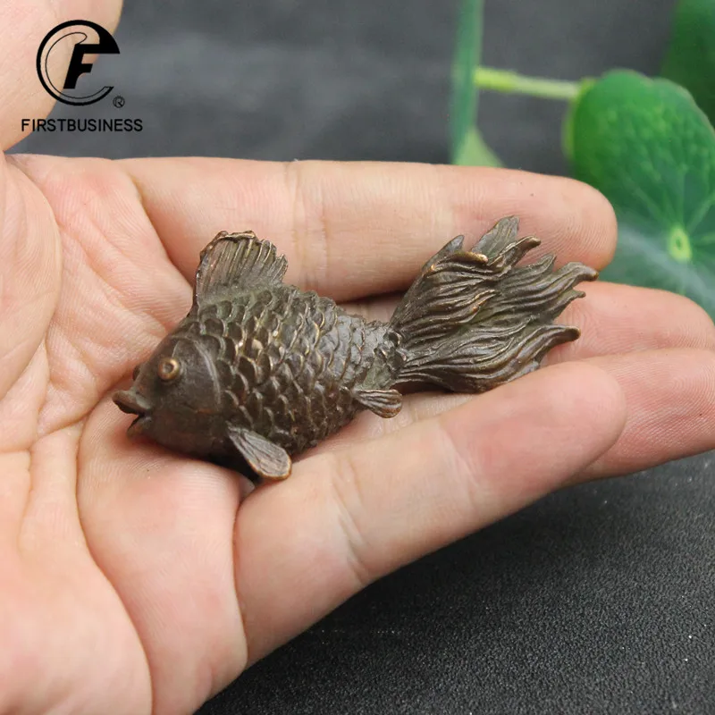 Metal Copper Fish Figurines Miniatures Antique Feng Shui Desktop Ornament Craft Simulation Carp Tea Pet Home Decoration Accessor