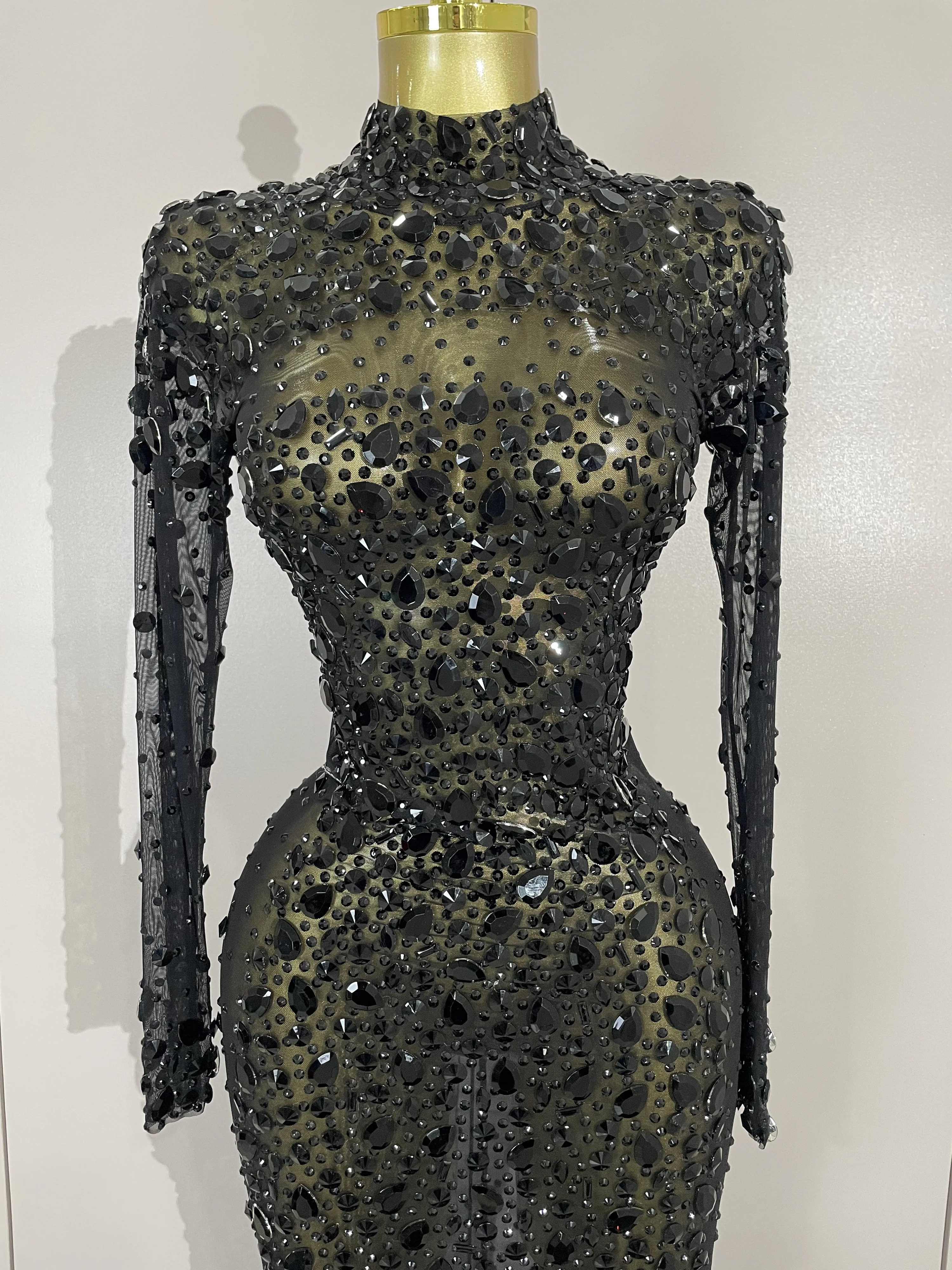 Luxury Sparkling Black Crystal Feathers Long Sleeve Sheer Maxi Dress Women Wedding Celebrate Birthday Party Prom Gown Stage Wear