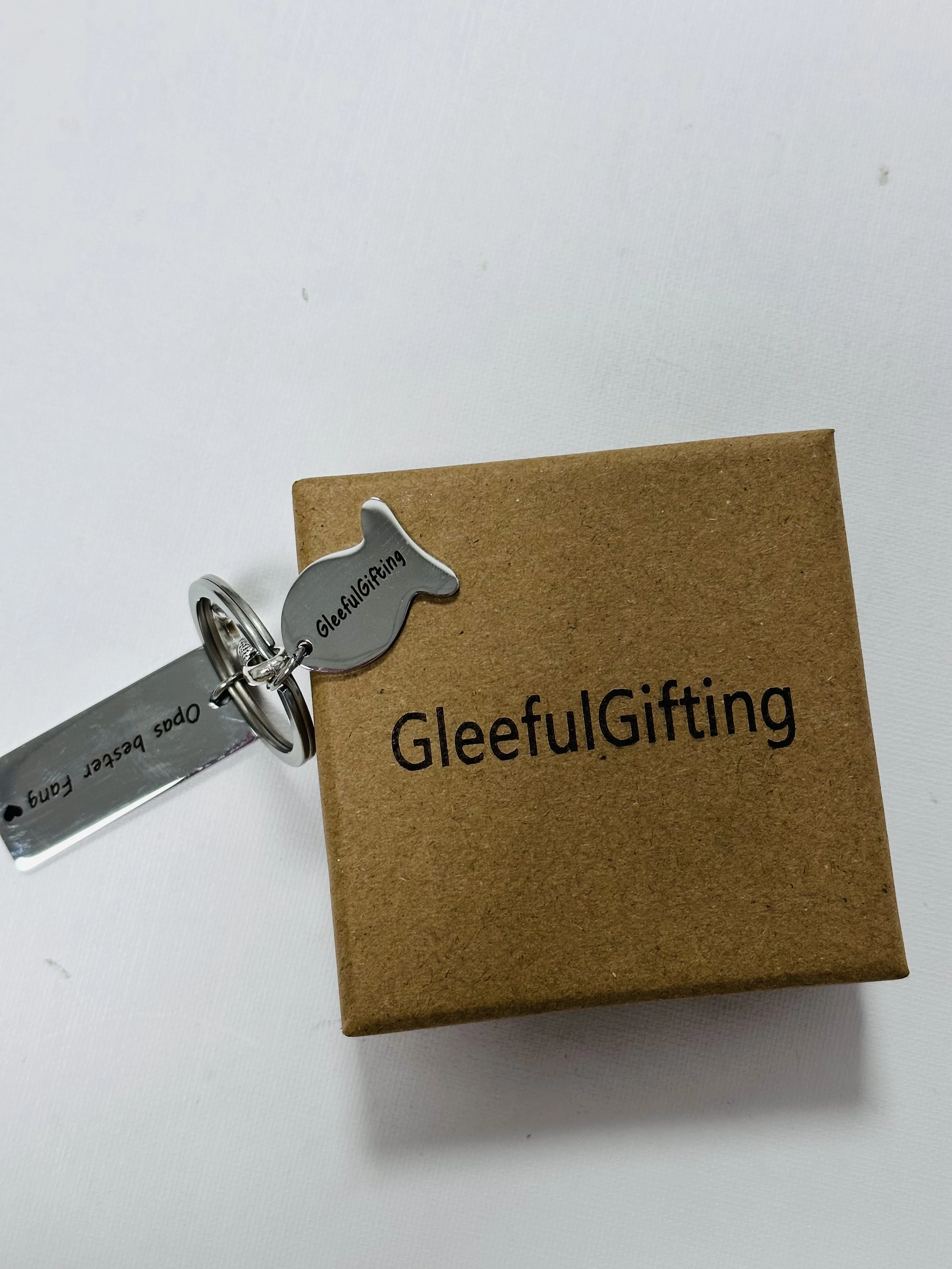 

GleefulGifting Personalized Fish shaped Keychain for Women Custom Name Engraved Keyrings for Ladies Anniversary Gift for Her