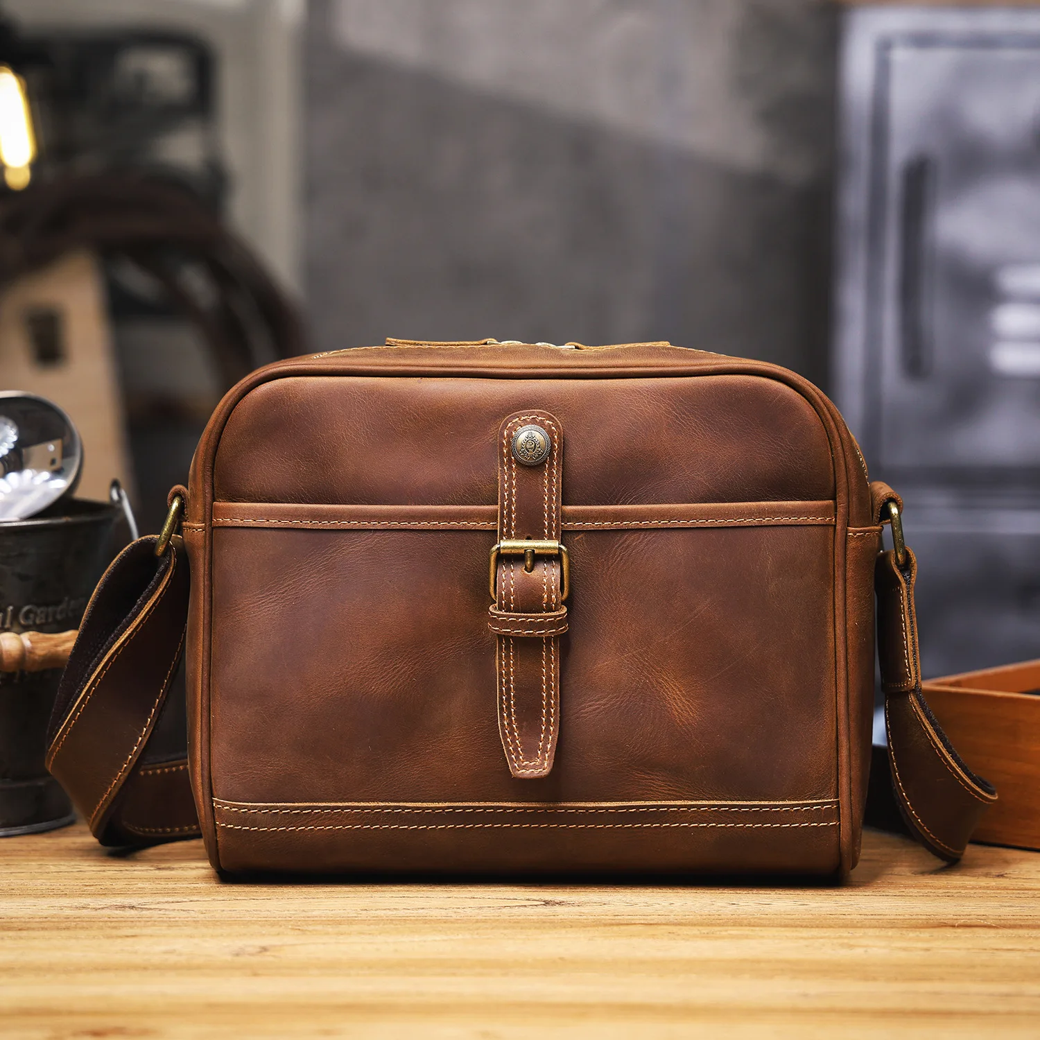 Vintage handmade crazy horse cowhide men's shoulder bag casual outdoor daily work sports natural genuine leather crossbody bag