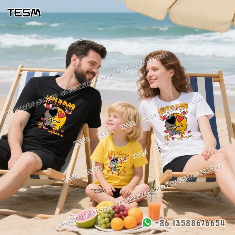 

TESM "LOVE IS BLIND" Print Men Cotton T-shirt Casual Loose Short-sleeve Party Parent-child Outfit Mom Dad Family Vacation Top