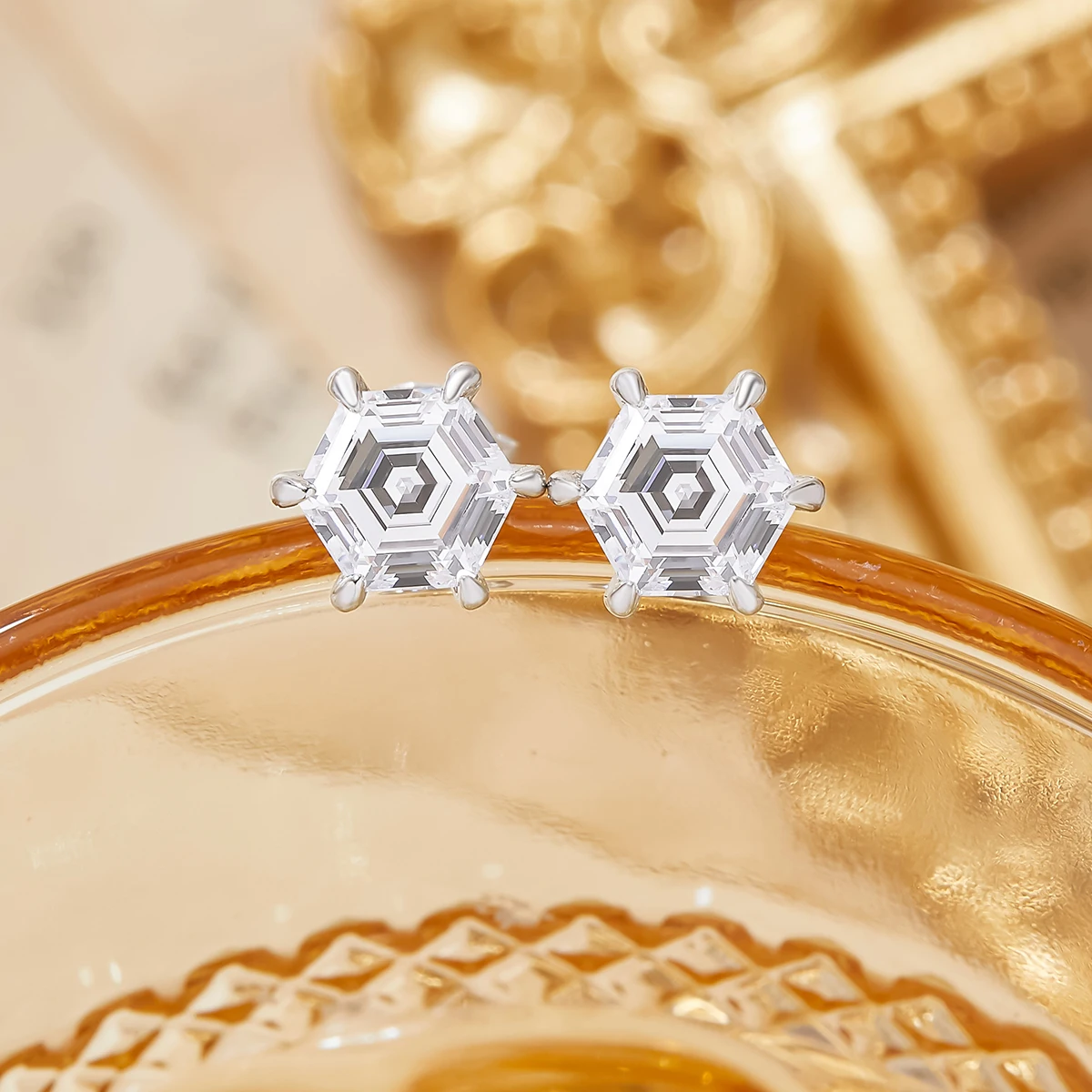 Minimalist Hexagon Zirc Stud Earrings Solid 925 Sterling Silver Luxury Sparkling Hexagram Earrings Simple Wedding Gifts 6390090