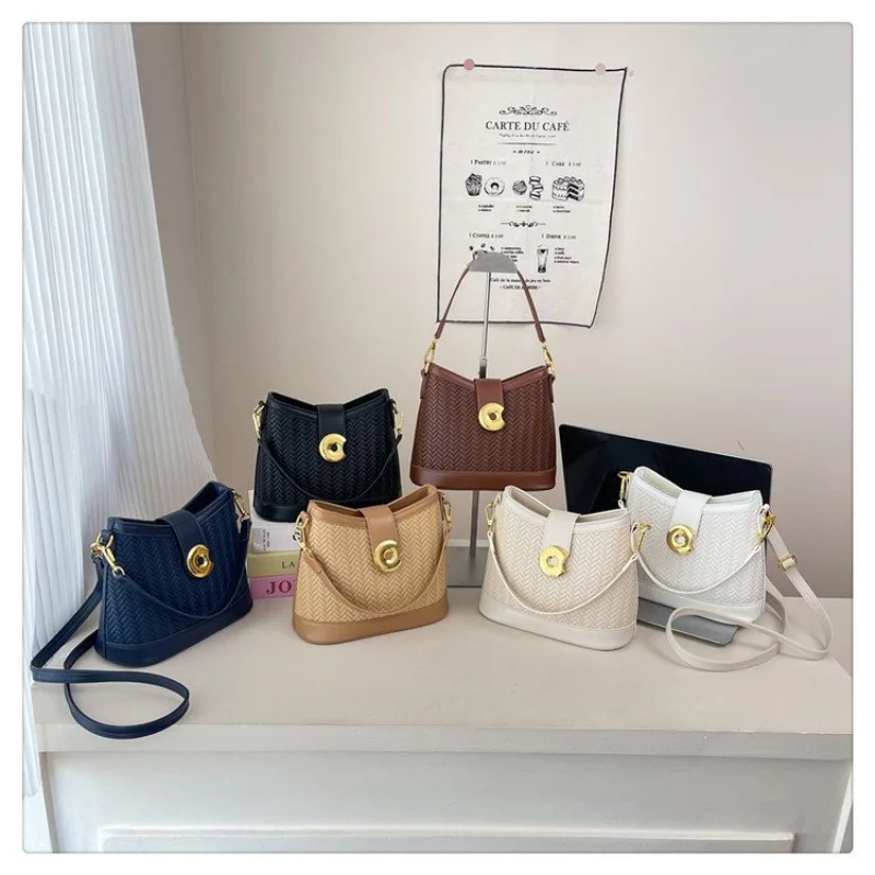 

Women's Messenger Bag Made Of Wildcat-Print Leather Featuring Ljubljana Casual Vintage Lightweight Soft Daily Look​