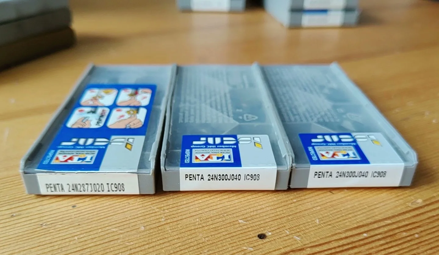 

Hard alloy cutting blades PENTA24N300J040 IC908