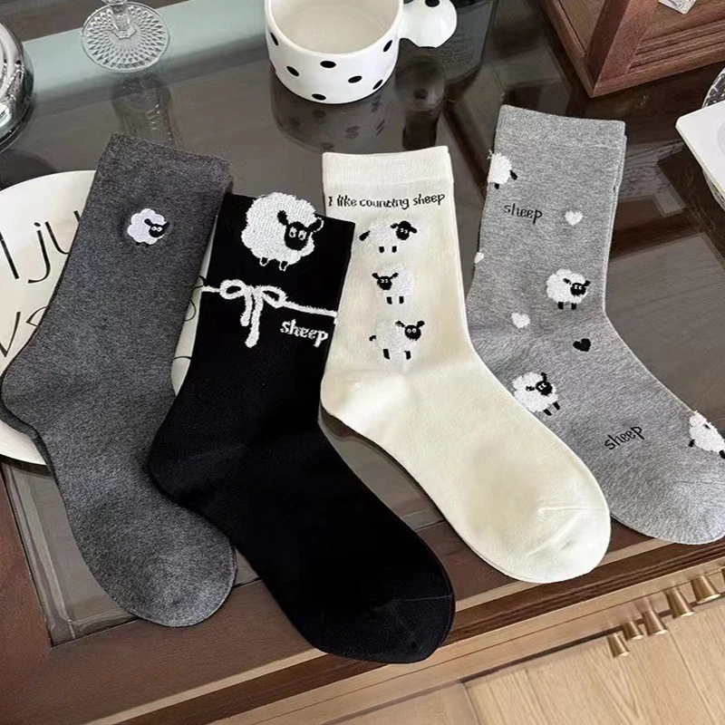 1 Pair Autumn Shaun-the-Sheep Socks Cartoon Animal Cute Sheep Socks Girls' Warm Cotton Lamb Pattern Socks Women's Christmas Gift