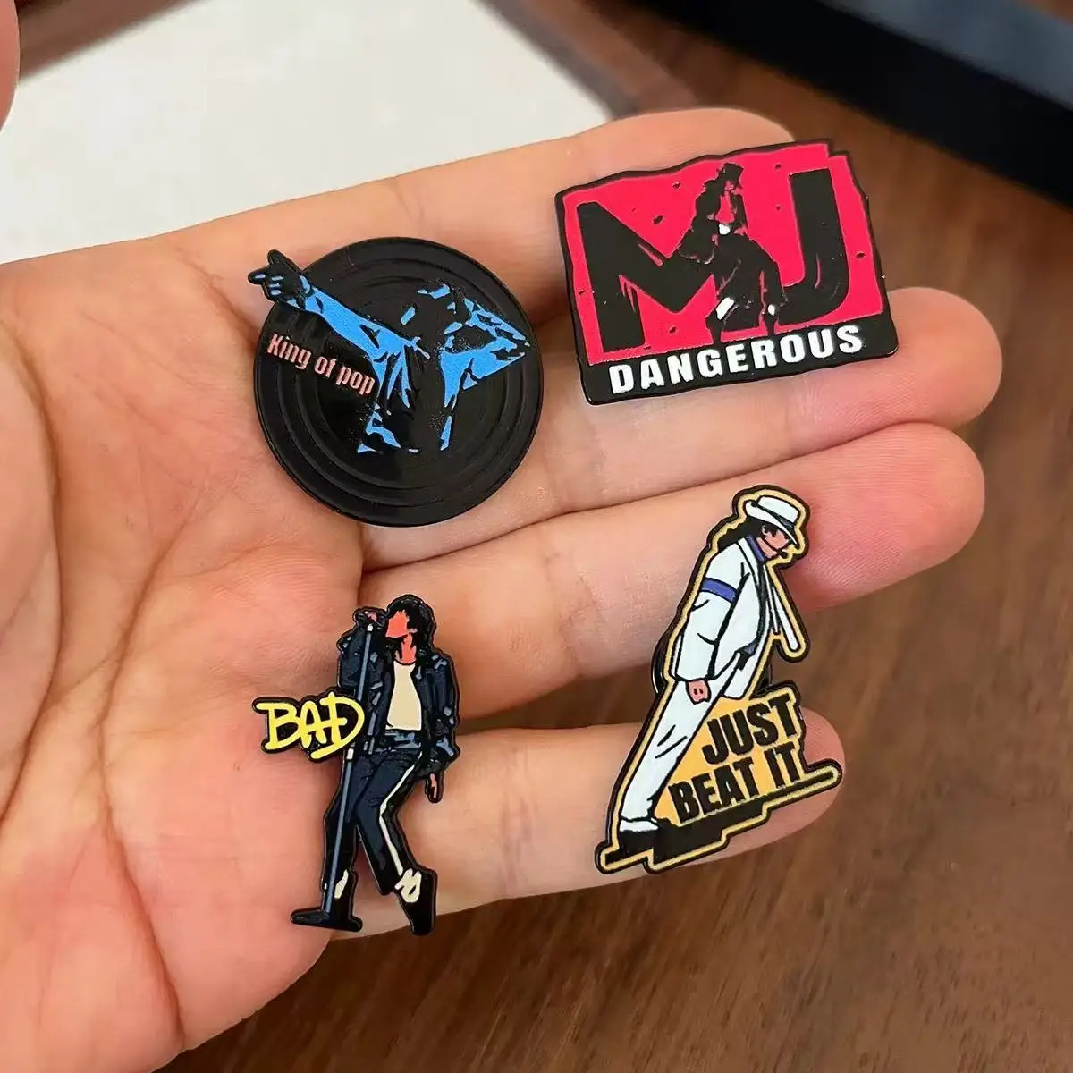 4pcs Classic Rock Band Enamel Pins Set Vintage Music Metal Brooches Lapel Pins for Backpack Decor Perfect Gift for Rock Fans