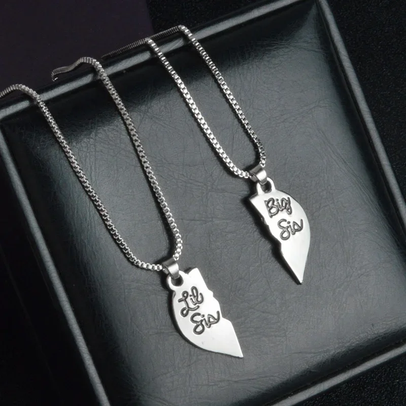 Delysia King 3pcs Women Three Petal Love Necklace 2021 Trendy Letter Pendants Mother & Daughter Gift