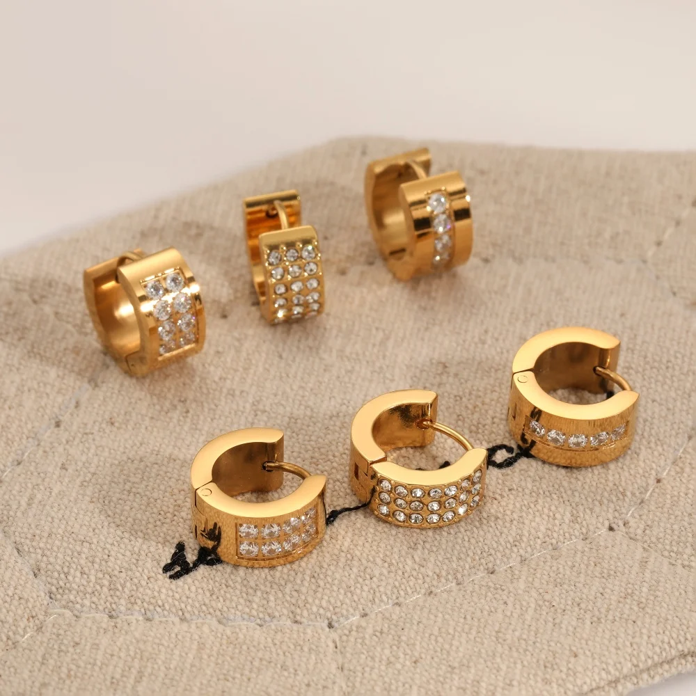 18K Vergoldete Edelstahl-Cubic-Zirkonia Runde Huggie-Creolen Modeschmuck für Damen Tägliches Party-Accessoire – Detail 1