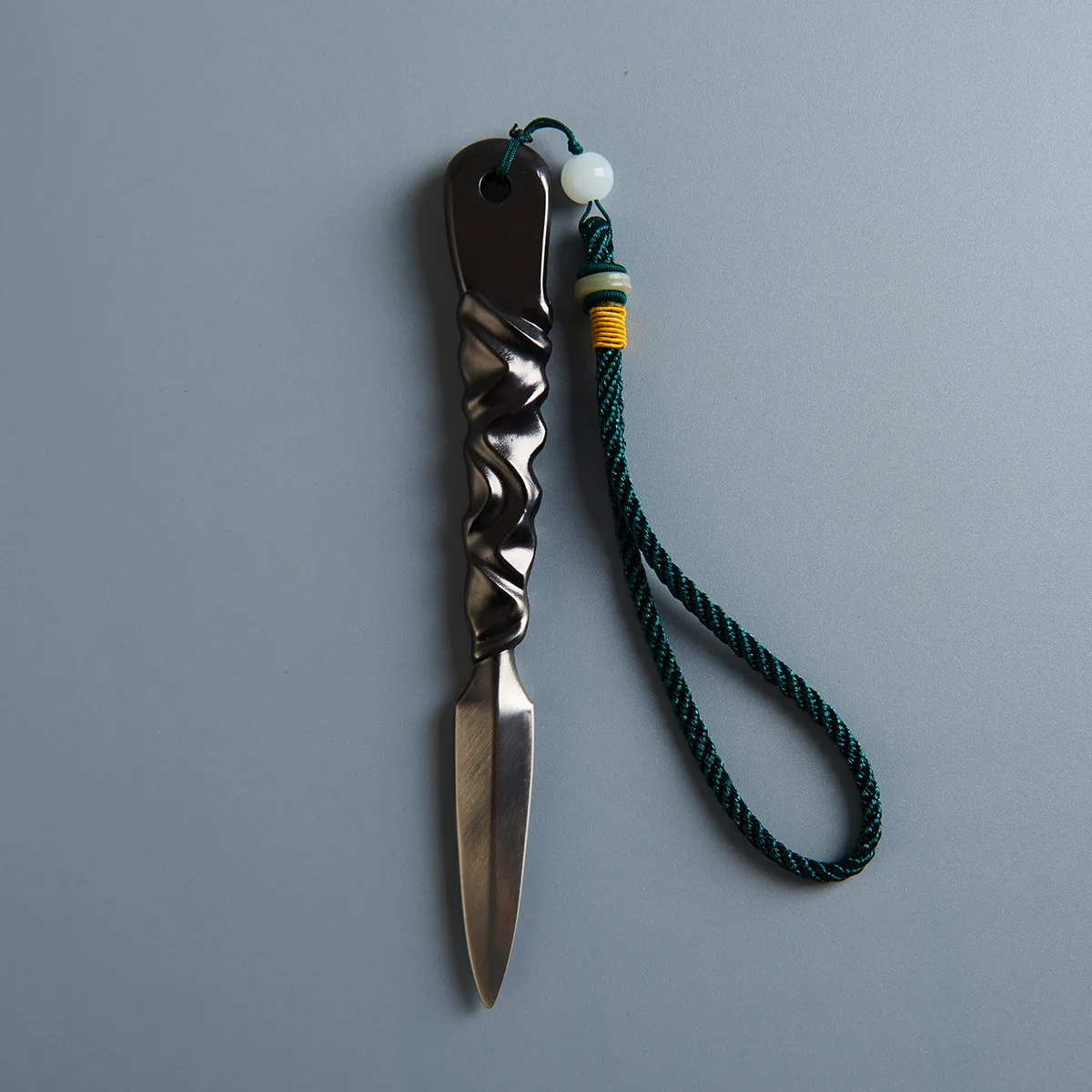 

Handmade Pu 'er Tea Knife, Basalt Iron Dark Cone, Pig Iron Alloy Tea Needle, Tea Set Accessories