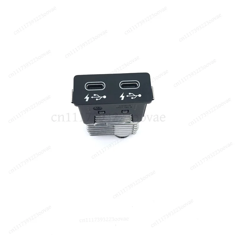 USB Type-C Socket Dual Port Car Charger For BMW X1 U11 M35i 2023 2024 Console Replacement 84105A57B32 Auto Accessories