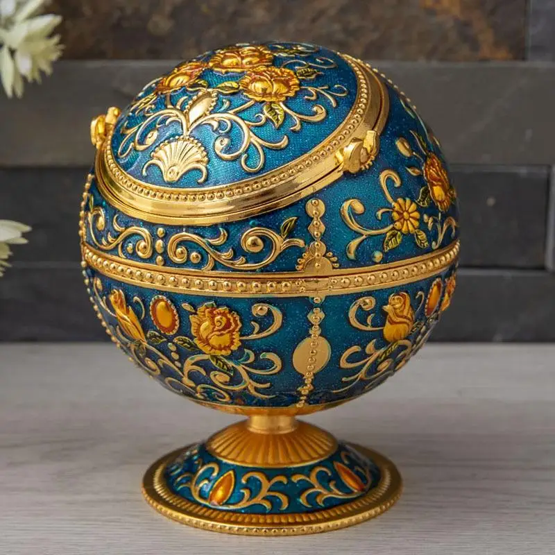 

Скандинавская креативная металлическая пепельница для сигар класса люкс для дома, офиса, отеля, с защитным колпаком от пыли, компактный размер 10*10 см