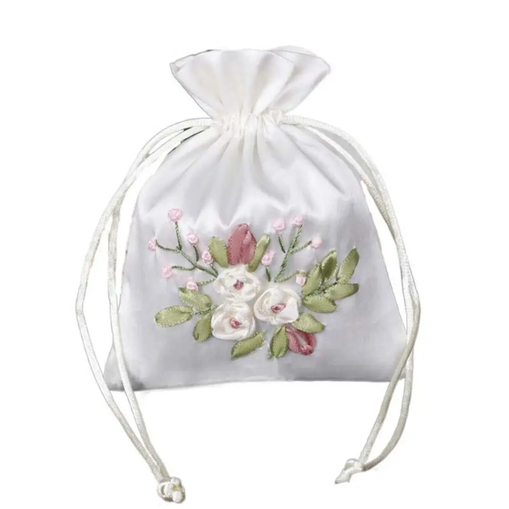 

Candy Bag Embroidery Flower Drawstring Bag for Filled Fragrant Herbs Spice Bag Cloth Storage Bag Small Pouch