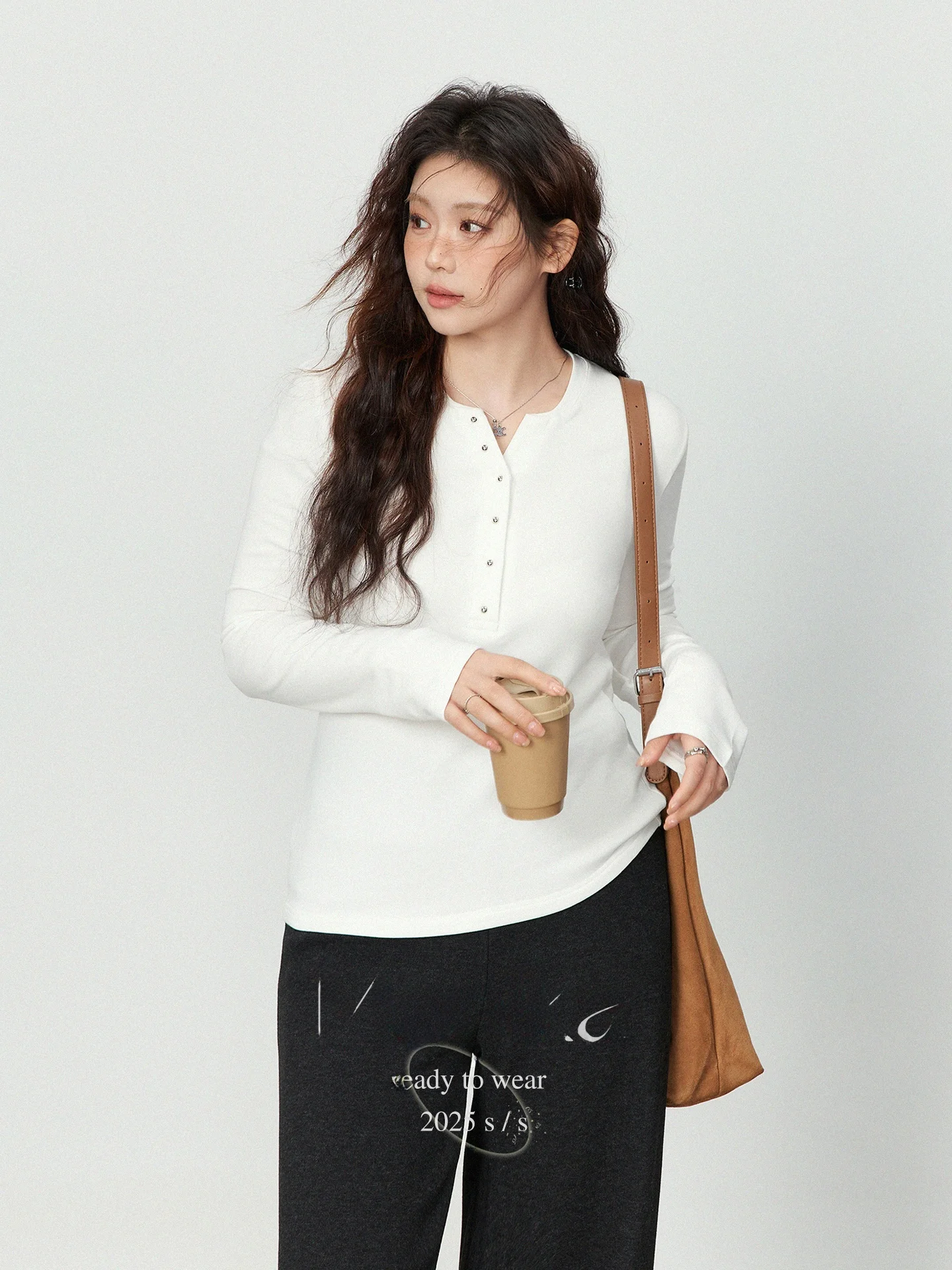 

plus Size Women's White V-Ne Button Long Sve T-irt Elastic Base irt Slimming Top oulder-Length Inner Wear