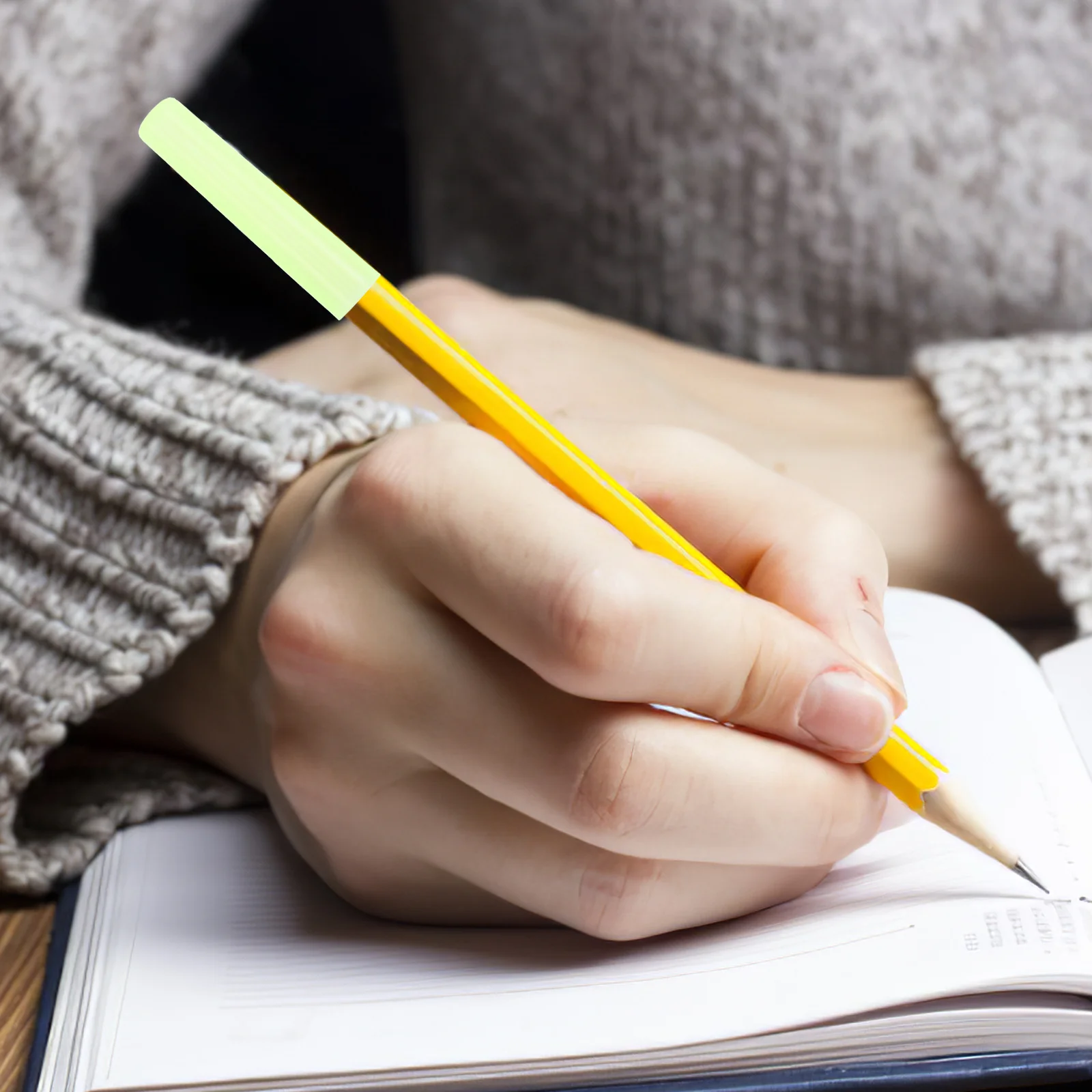 

100Pcs Pencil Protector Cover for Tip Protection Plastic Caps Colored Pencils Art Craft Stationery Accessories