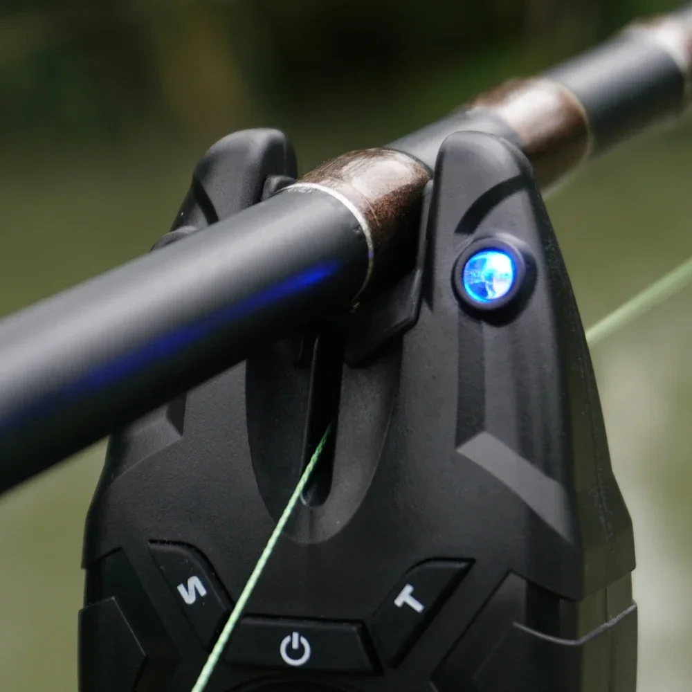 Hirisi 1+3 Set Wireless Waterproof Carp Fishing Alarm System Bite Indicator Accessory for Angling