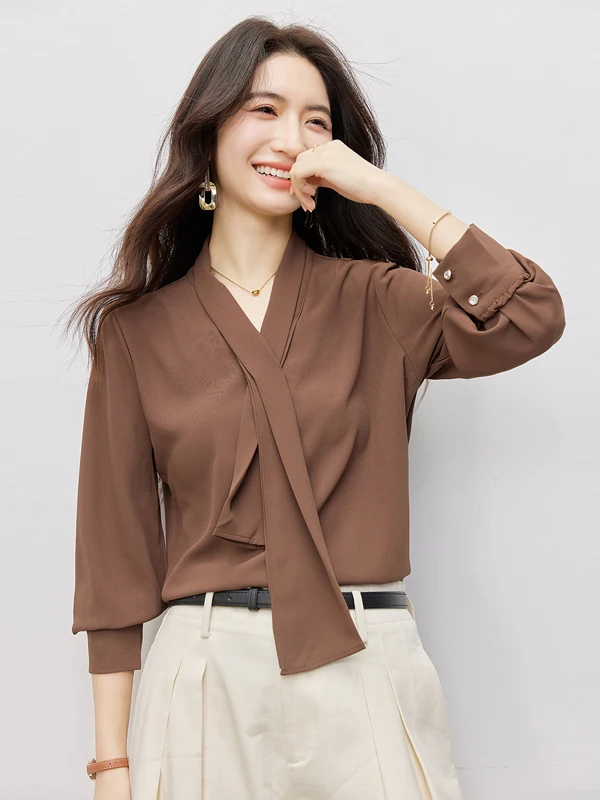 

Café Brown Long Sleeve Women's Shirt 2026 New Spring Fashion Design Sense Unique Beautiful Blouse OL Style Loose Fit V-Neck