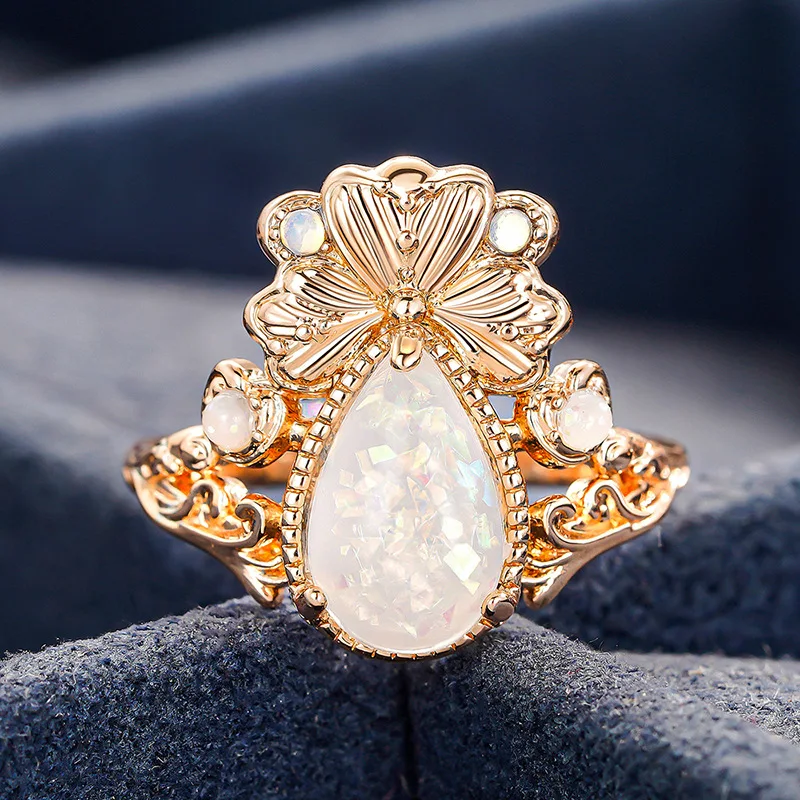 European and American New Fairy Elegant Style Accessories, Niche Design Sense Fashionable New Imitation Australian Treasure Ring