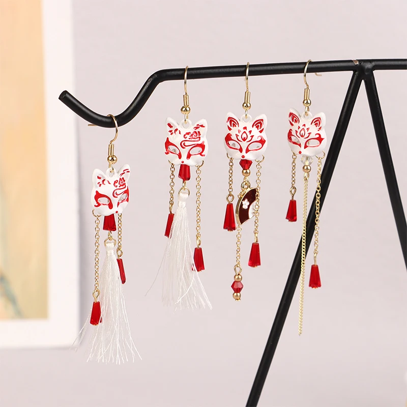 Mythological Vintage Fox Mask Tassel Earrings for Women - Exquisite Fan Shaped Pendant Jewelry Gifts.