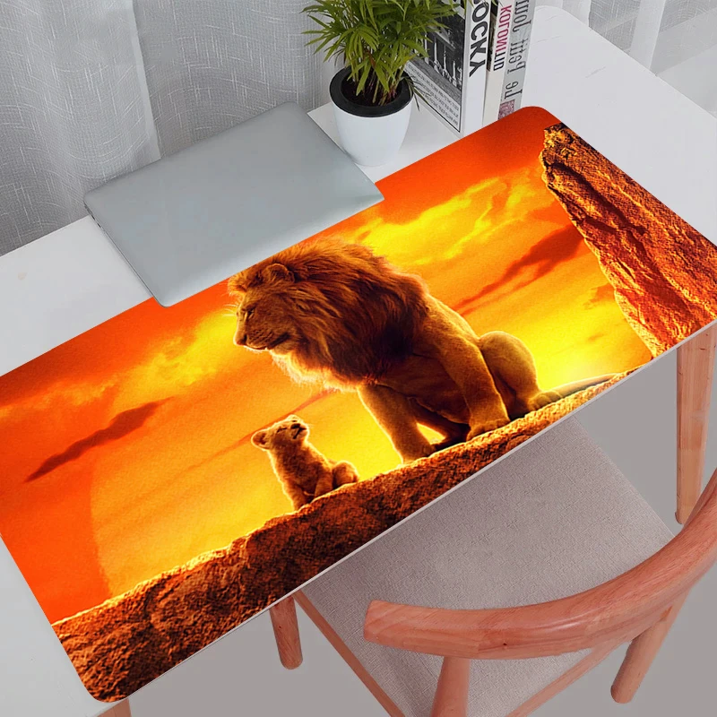 وسادات ماوس Lion King Gamer Mousepad Carpet Computer Office Mouse Pad Edge Locking Office Keyboard Deskmat بساط ألعاب كبير