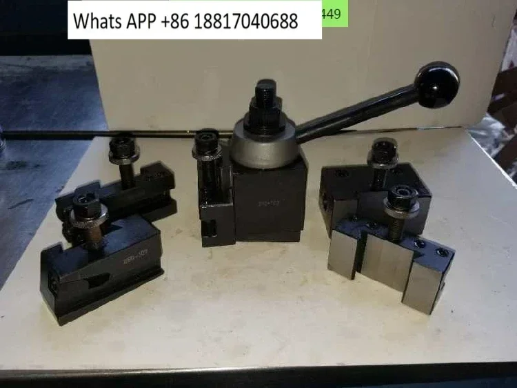Lathe tool holder 251-100 plunger type quick-change tool holder integrated five clips, can hold the knife square 12mm