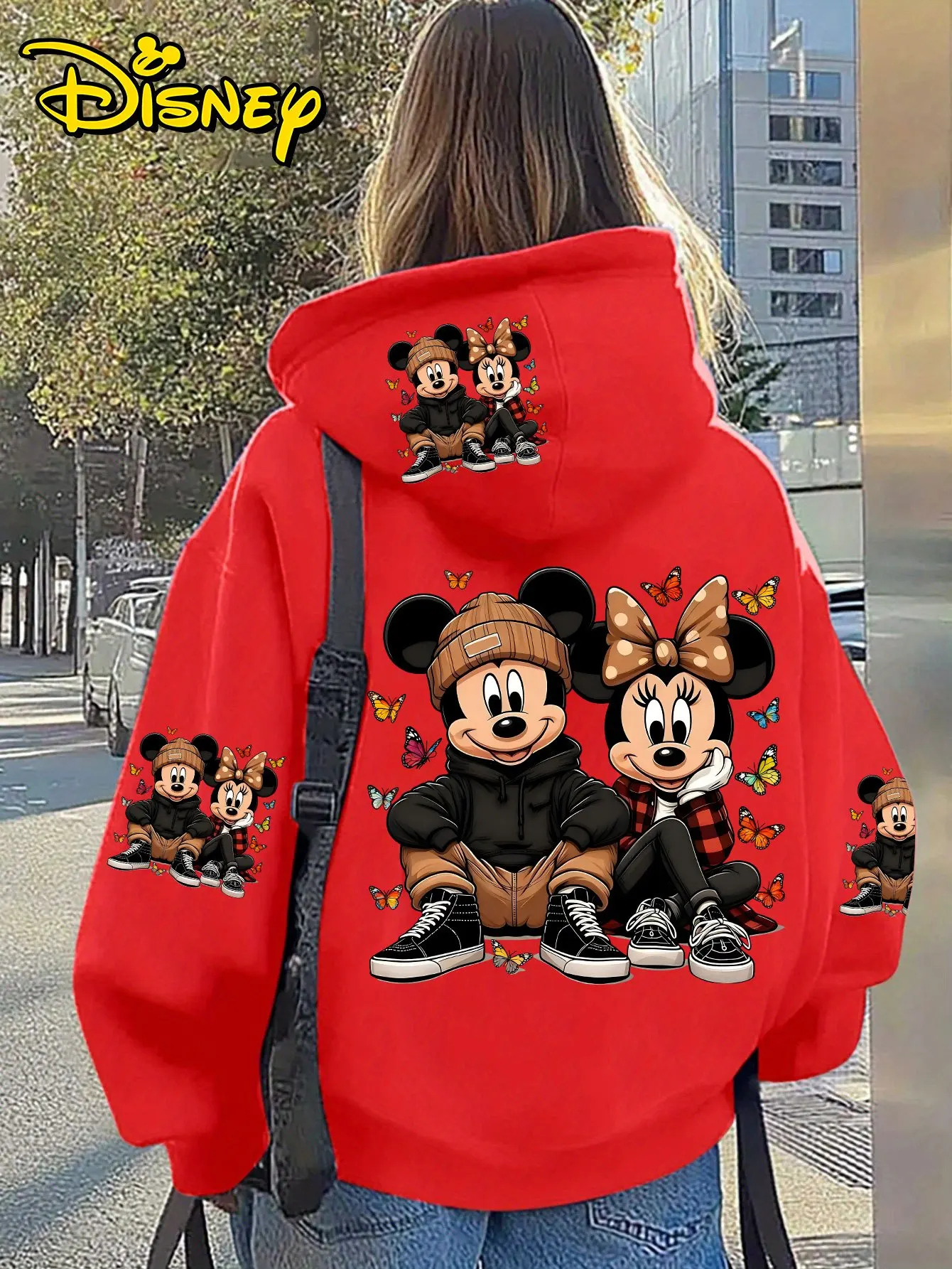 ユニセックス ディズニー コットン フリース パーカー ブラックカラー ミッキーとミニーが座っているポーズとカラフルな蝶のバックプリント ルーズフィット