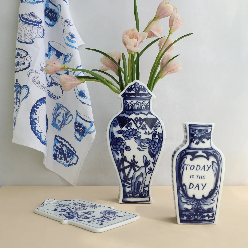 Hand drawn retro blue and white porcelain ceramic vase, flat vase, living room dining table decoration vase decoration home
