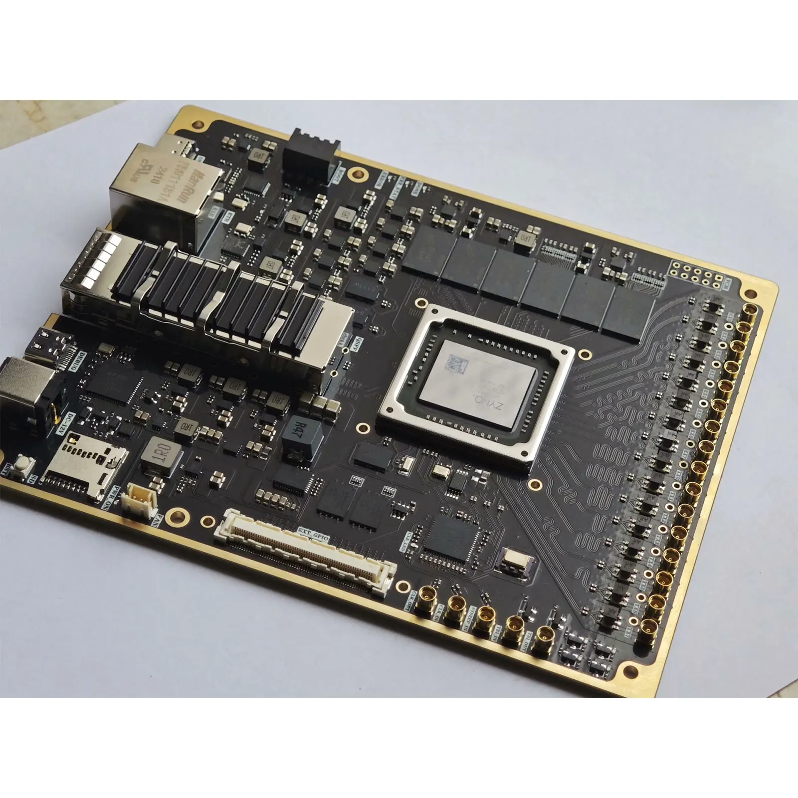 Hamgeek XCZU27DR Software Defined Radio Development Board 8x12-bit ADC + 8x12-bit DAC 128MB Flash