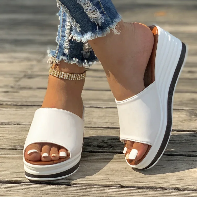 Women Fashion Wedges Heeled Slippers Casual Flip Flops Summer New Party Platform High Heels Shoes High Heels Peep Toe Slippers