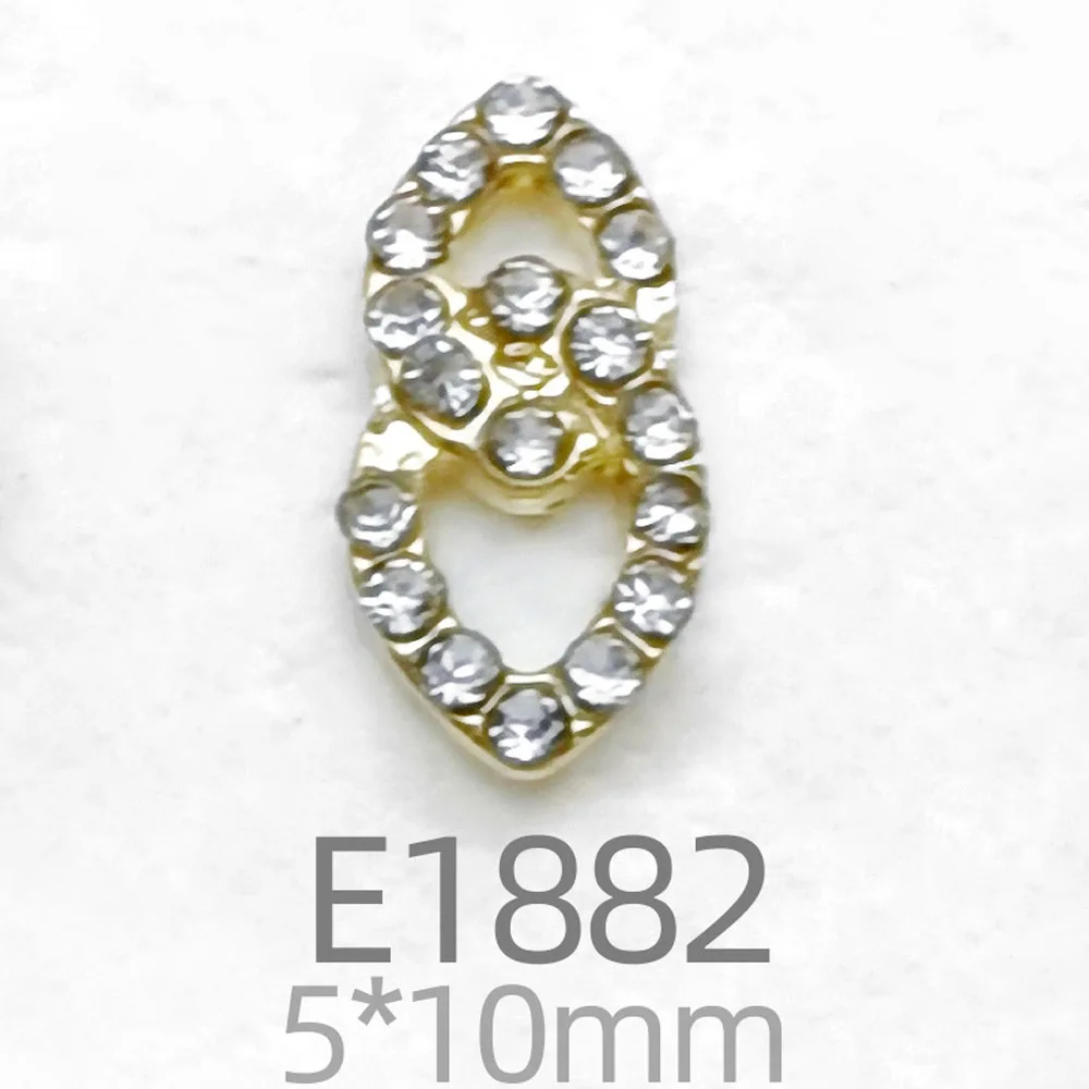 10Pcs/lot 3D Alloy Heart Nail Art Charms Gold/Silver Hollow Fox Rhinestone Gems Baroque Luxury DIY Nail Jewelry Accessories