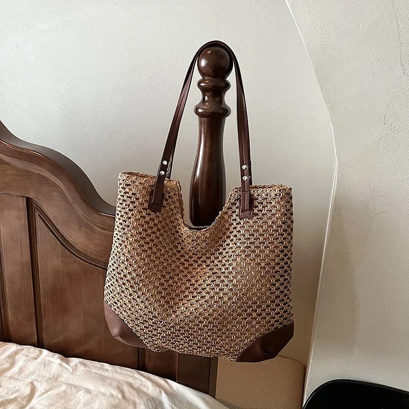 

Women's Trendy Color-Blocked Leather & Straw Patchwork Bag -2024 New Spacious Underarm/Single-Shoulder Beach Vacation Handheld