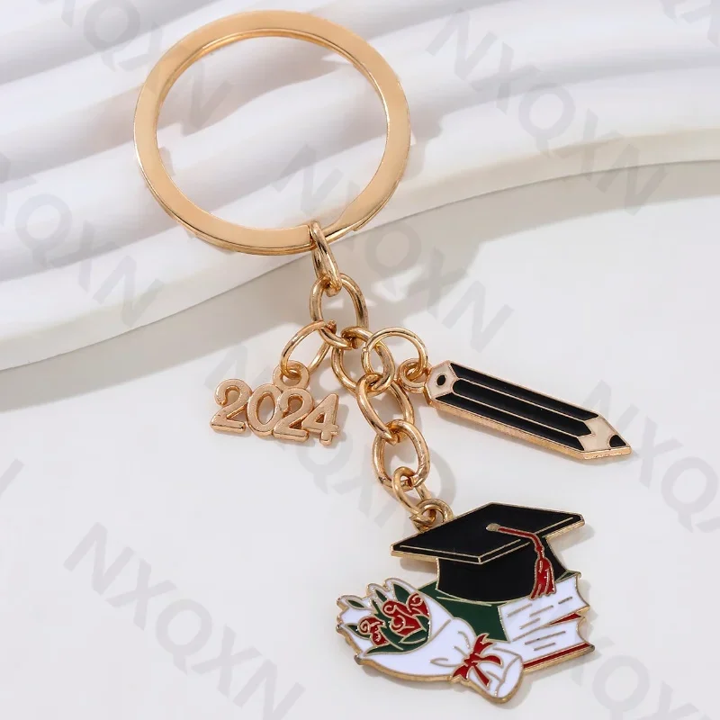 2024 Graduation Pencil Bachelors Hat Book Cartoon Enamel Keychain Graduated Gift For Friend Student Teachers Handmade Jewelry
