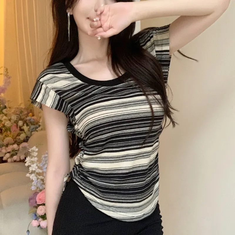 

Шикарная ретро-рубашка в полоску в американском стиле для женщин, модный корейский шелковый топ с круглым вырезом и коротким рукавом для молодых женщин