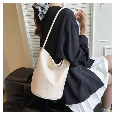 Trendy PU Leather Bucket Bag Magnetic Closure Soft Women's Shoulder Bag Large Capacity Commuting Bag Daily Outing