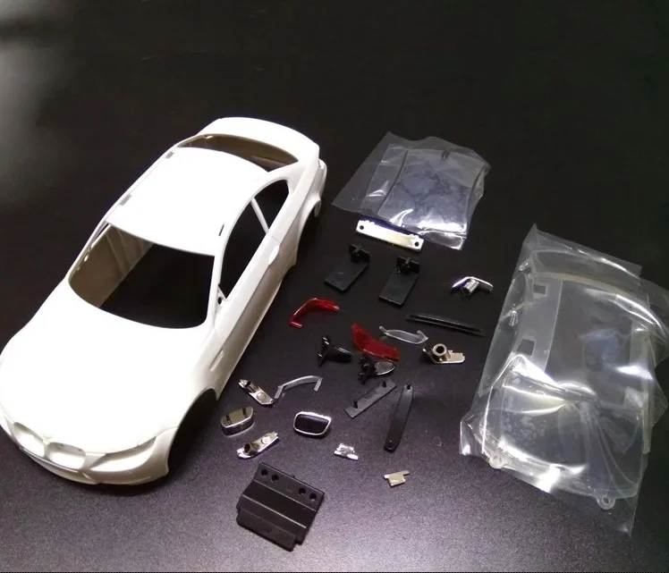 Onbeschilderde, witte carrosserie voor een 1/28 RC-auto, geschikt voor een wielbasis van 90-120 mm. Reserveonderdelen voor Wltoys Mini-Q HGD1 XRX Kyosho Mini-Z AWD MA020.