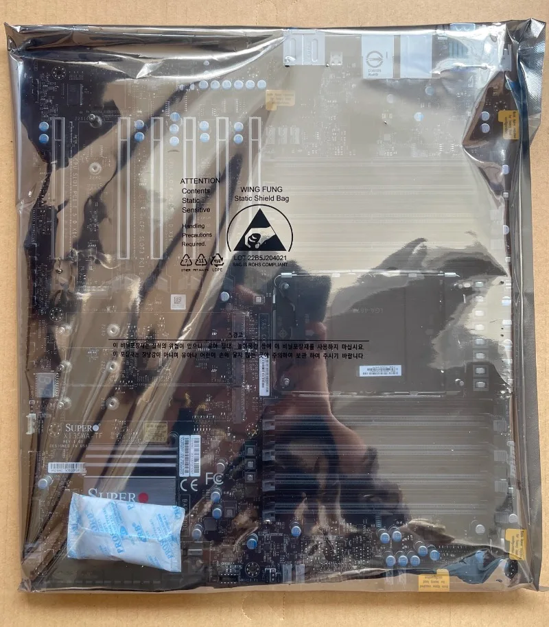 

Supermicro X13SWA-TF/X13SRA-TF 10 Gigabit ipmi PCIE5.0 DDR5 W790 main board