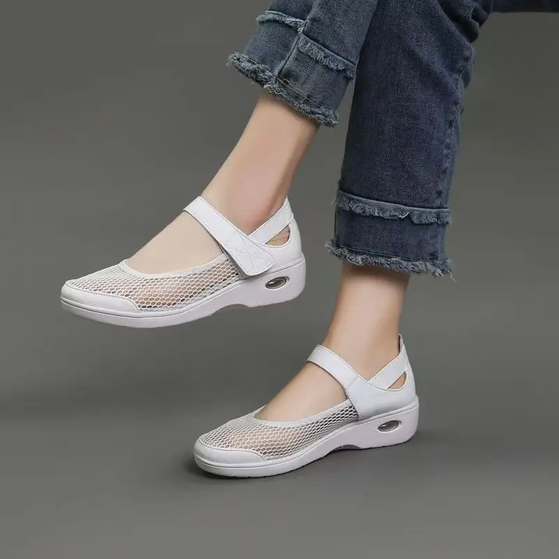 المرأة الصيف جديد جلد شبكة الهواء خففت حذاء كاجوال لينة وحيد عدم الانزلاق تنفس الفيلكرو أحذية عمل أحذية ممرضة خفيفة