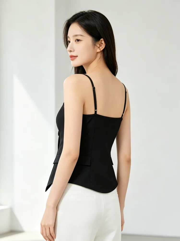 Cami-Top für Damen, asymmetrisch, mit Knopfleiste vorne, Spaghettiträgern, Peplum-Schnitt, schmal geschnitten, schwarz, elegant, für Partys, ärmelloses Oberteil. – Detail 4
