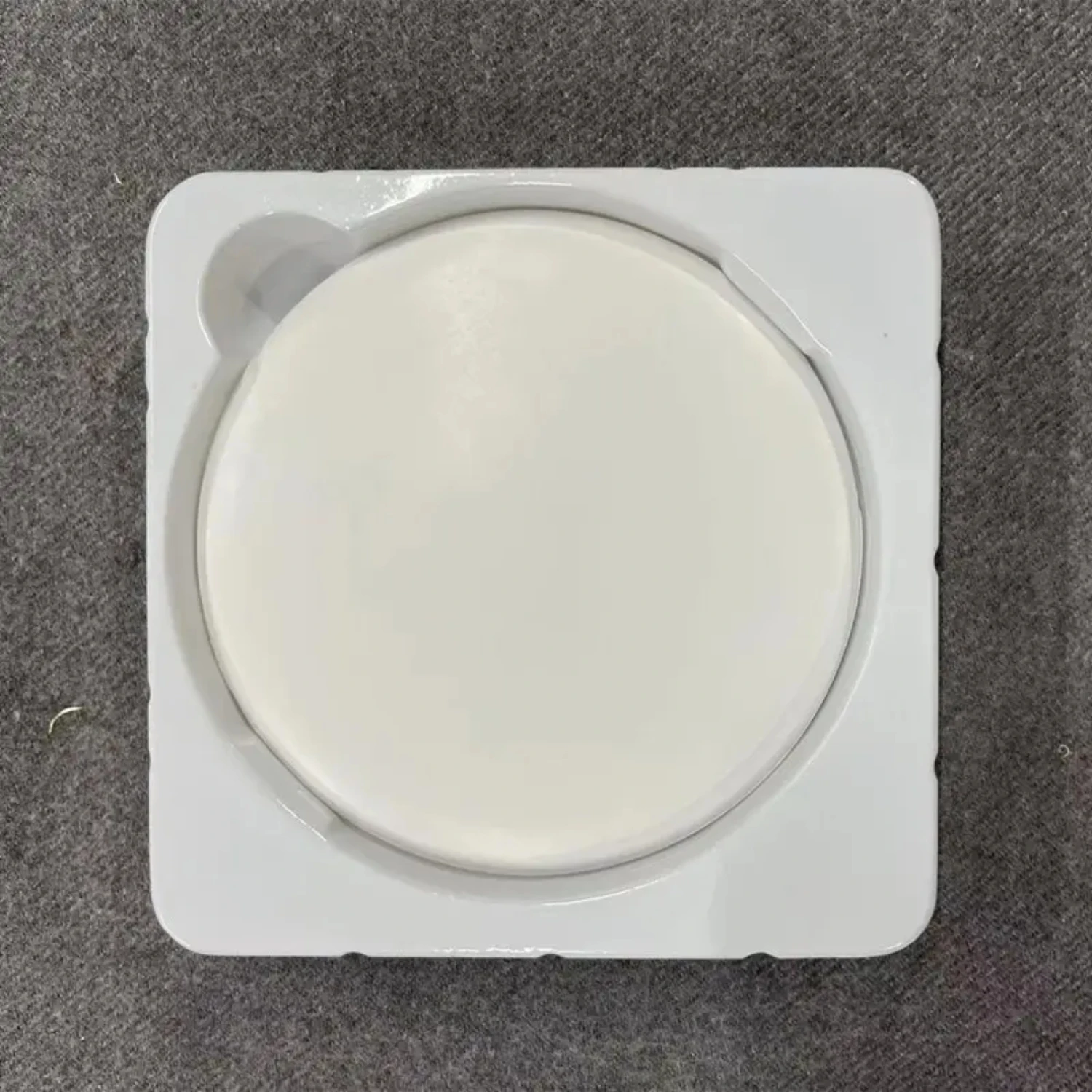 Mini specchio per trucco portatile a LED Strumento cosmetico di bellezza leggero tascabile pieghevole