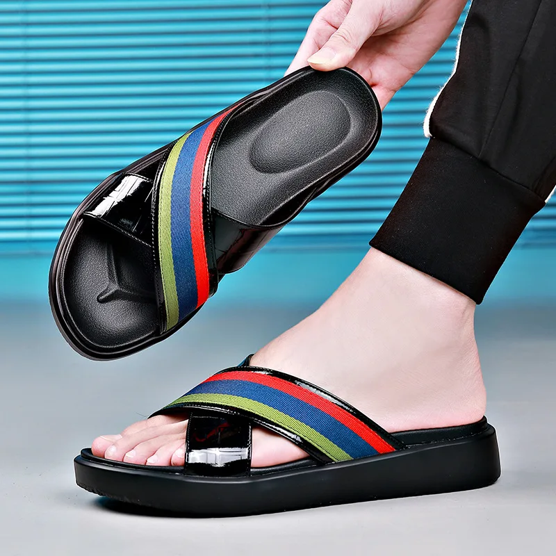 Męskie męskie antypoślizgowe z miękkimi podeszwami buty na plażę letnie modne ubrania klapki męskie sandały sportowe designerskie nowe kapcie dla