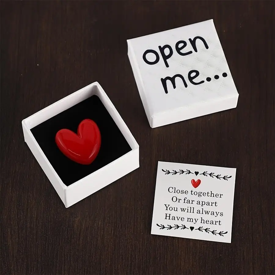 Thumbnail 2 - #20 Cheap Party Invitations Worth Buying