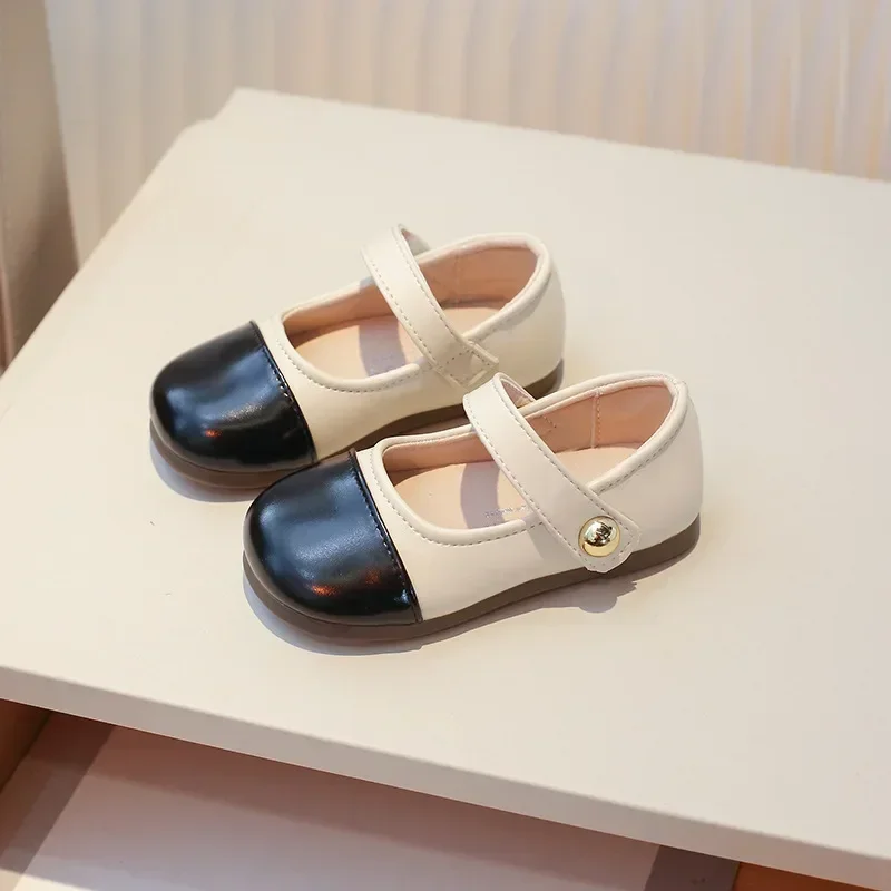

Обувь для девочек, детская маленькая обувь принцессы из искусственной кожи, весенне-осенняя новая обувь Мэри Джейн на плоской подошве, детская ароматная танцевальная обувь