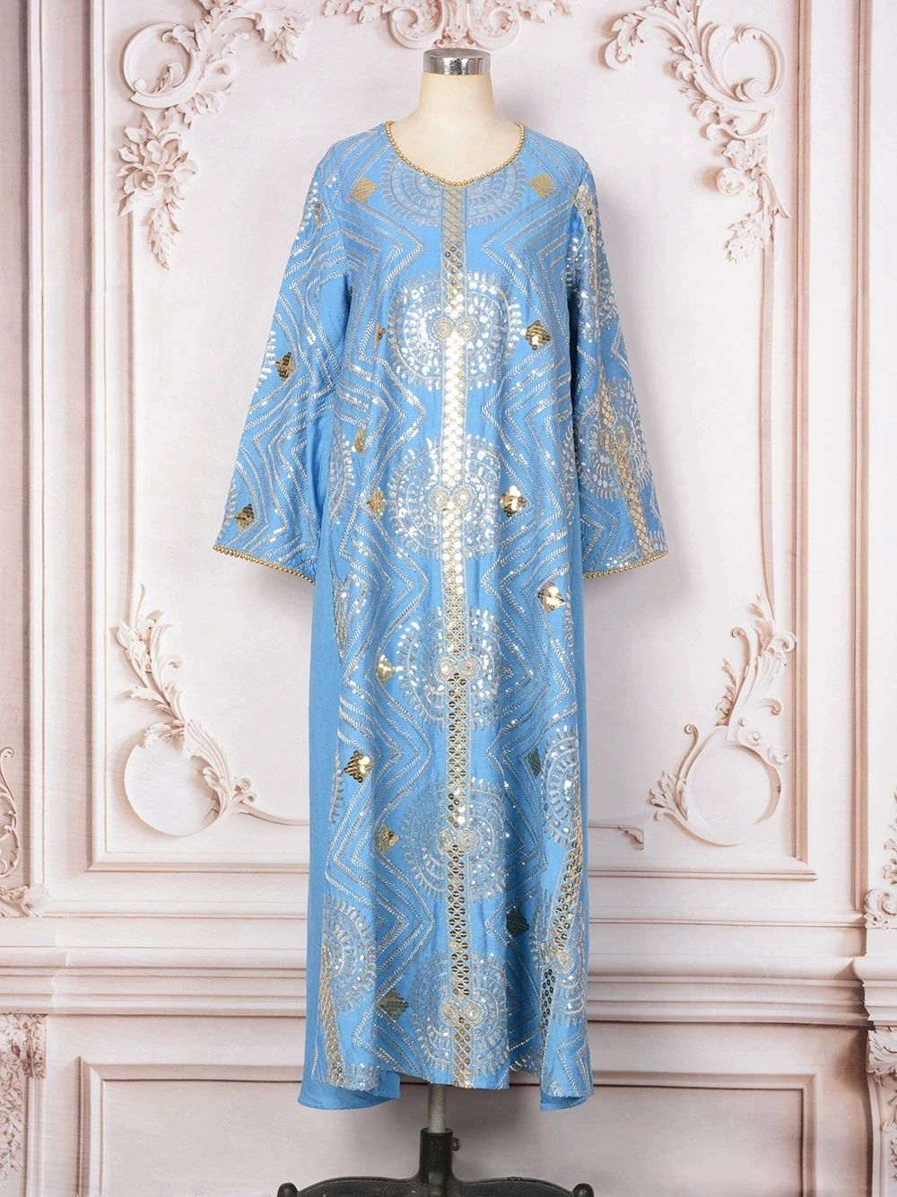 

Рамадан Марокко Ближний Восток Дубай Арабская женская одежда 2025 Новое роскошное модное мусульманское платье из бисера Женский халат Вечернее платье