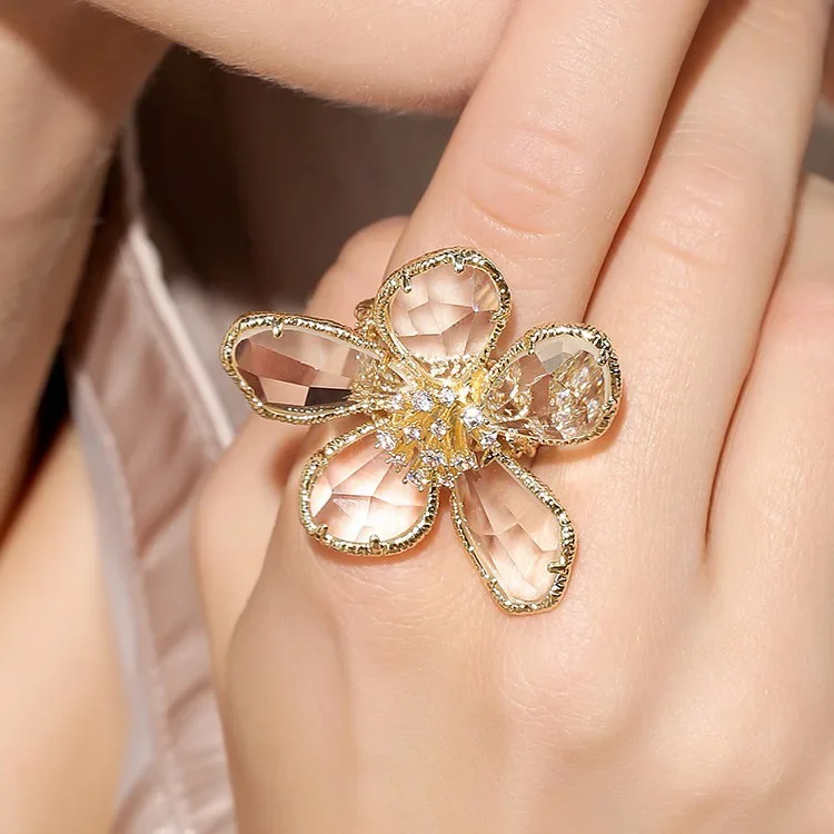 Trendy Gold Color Blue Gray White Red Big Flower Crystal Open Rings Engagement Wedding Party Jewelry for Women Gift